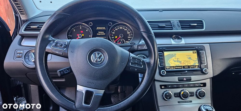 Volkswagen Passat 2.0 TDI BlueMotion Technology Trendline - 2