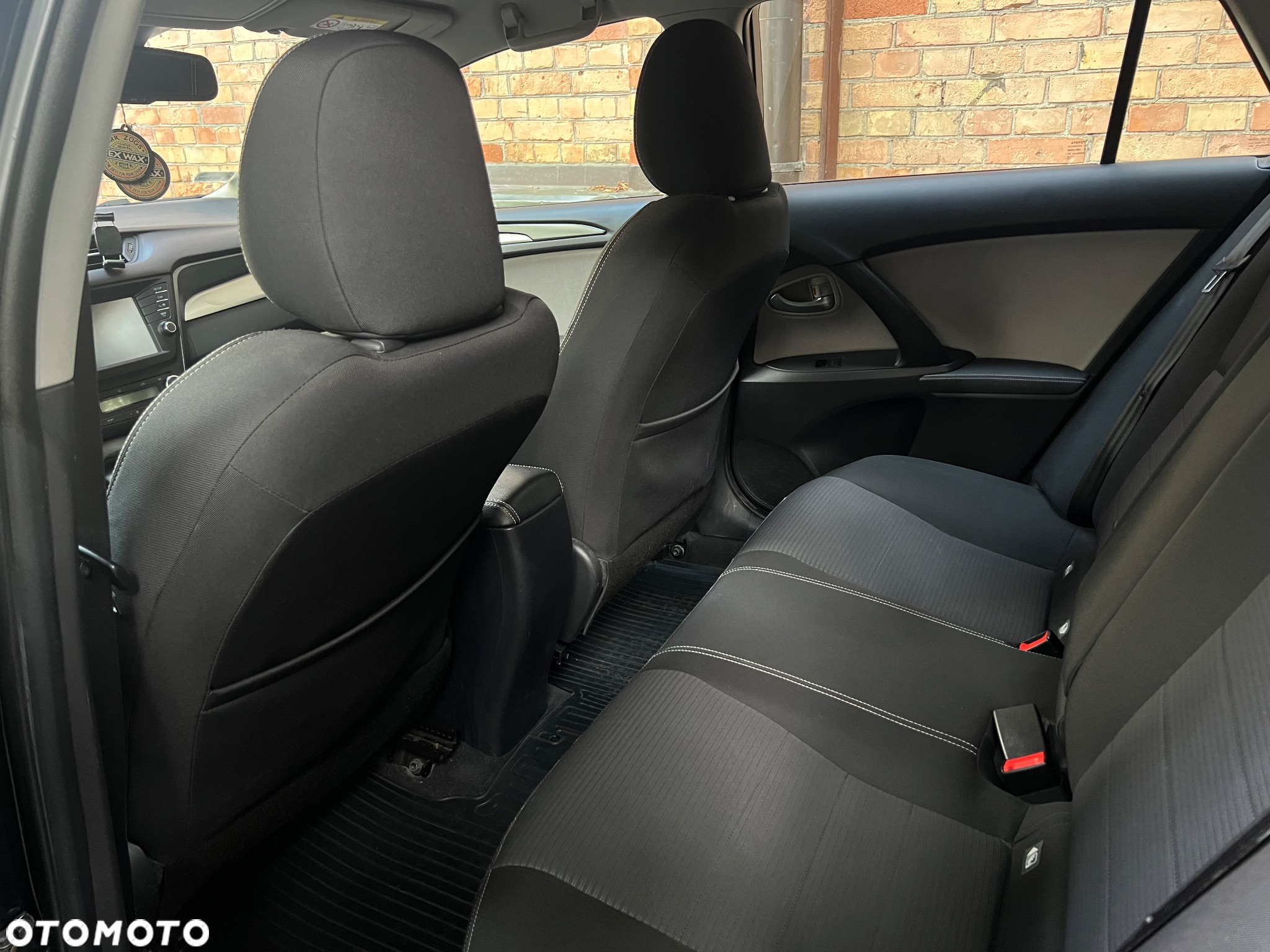 Toyota Avensis 1.8 Prestige - 9