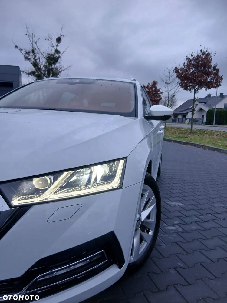 Skoda Octavia 2.0 TDI 4x4 Style DSG - 5