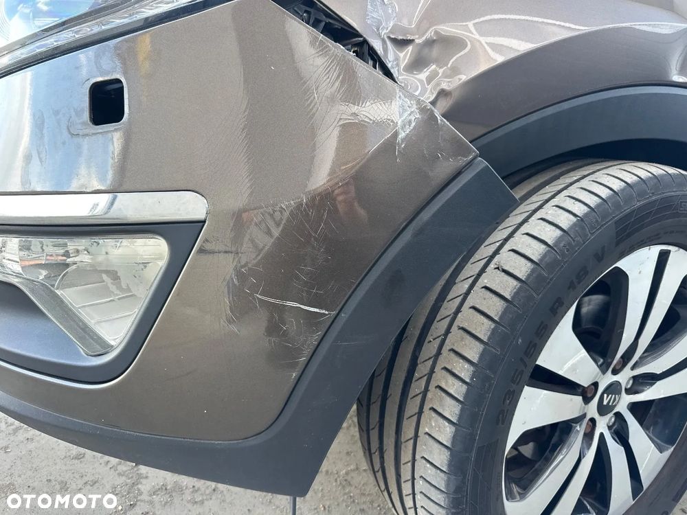 Kia Sportage 2.0 L - 21