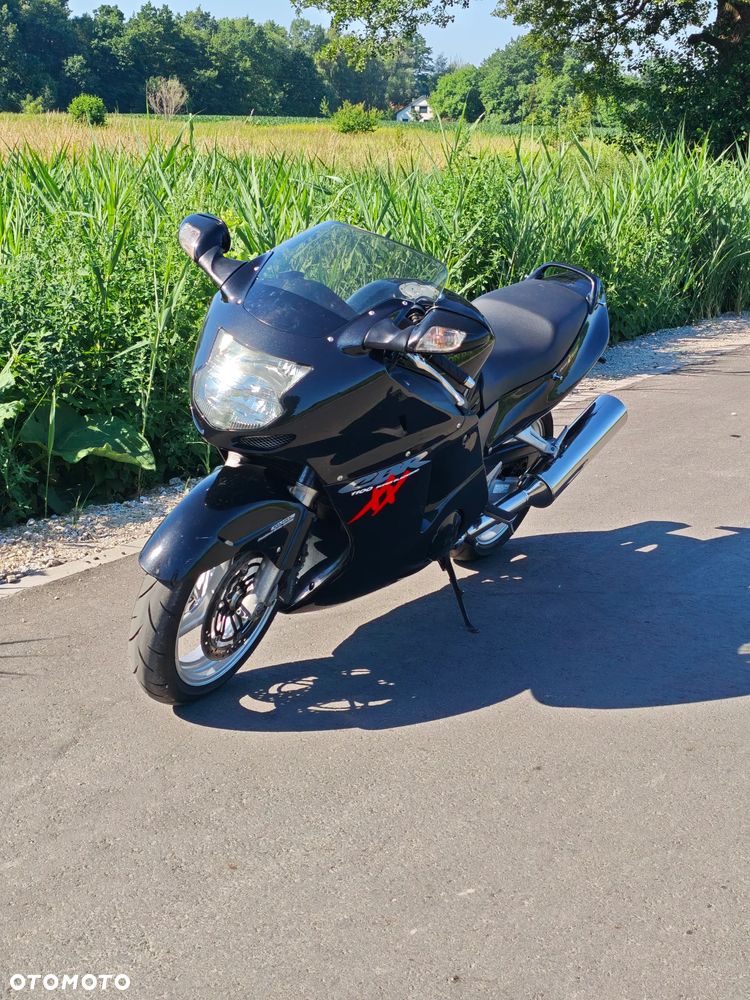 Honda CBR - 6