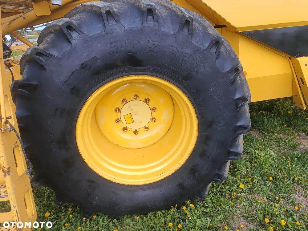 New Holland TX 65 Plus - 19