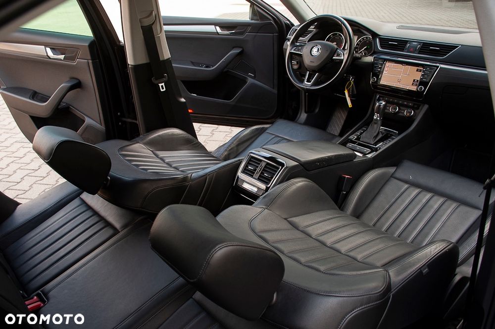 Skoda Superb 2.0 TDI DSG Sportline - 21
