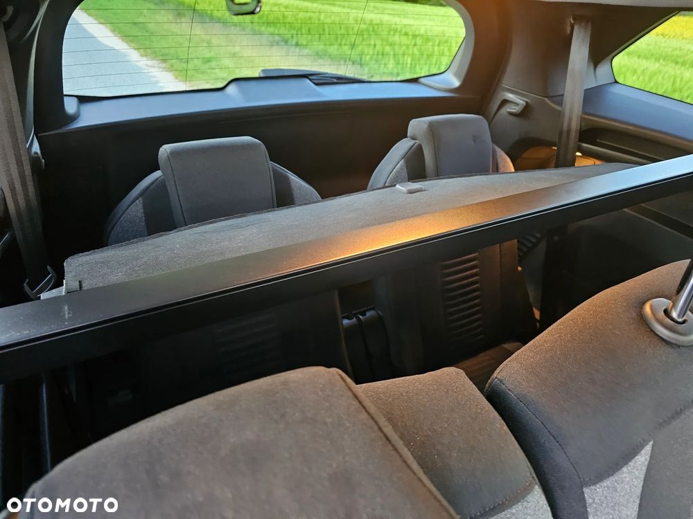 Peugeot 5008 - 11