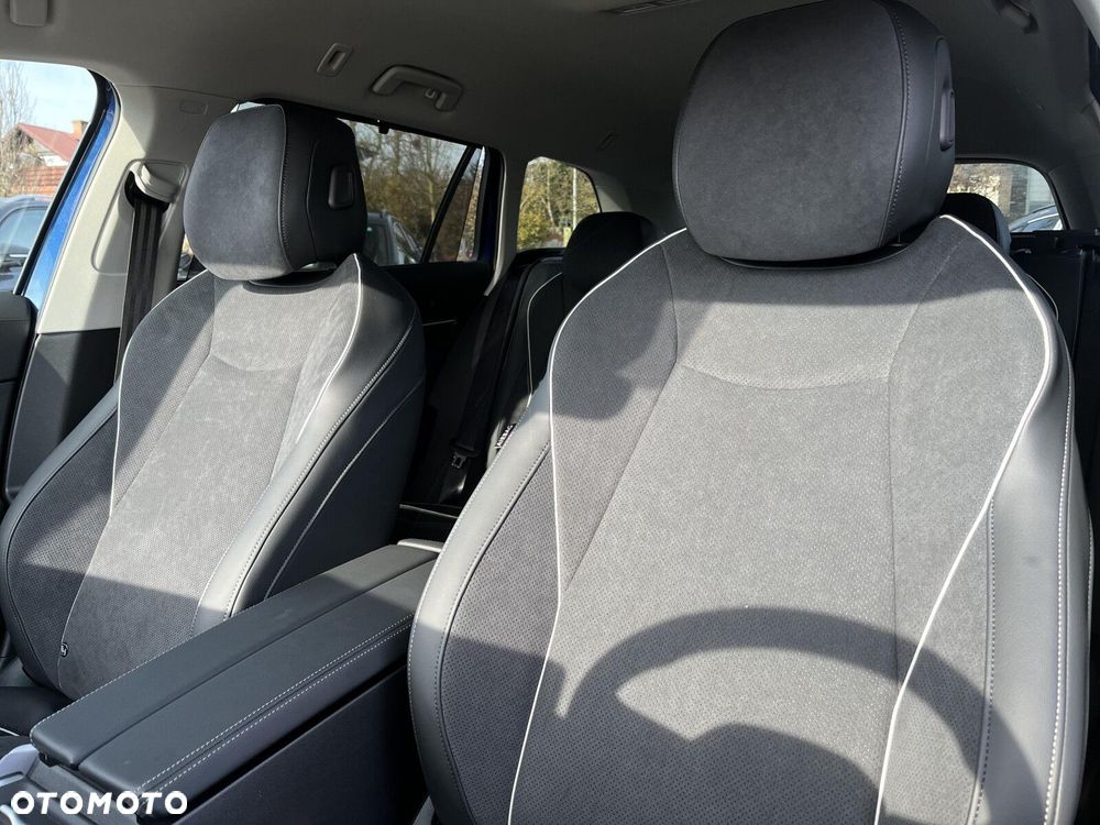 Volkswagen Passat - 22