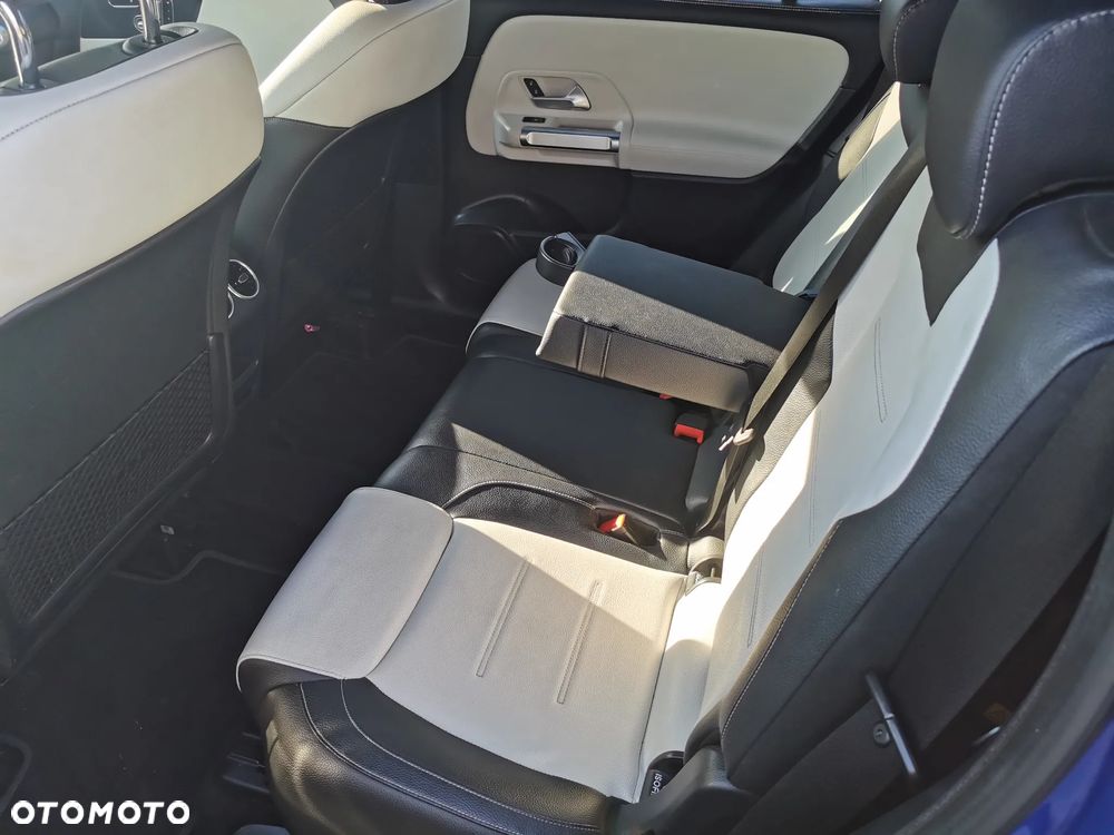 Mercedes-Benz GLB 250 8G-DCT AMG Line - 8