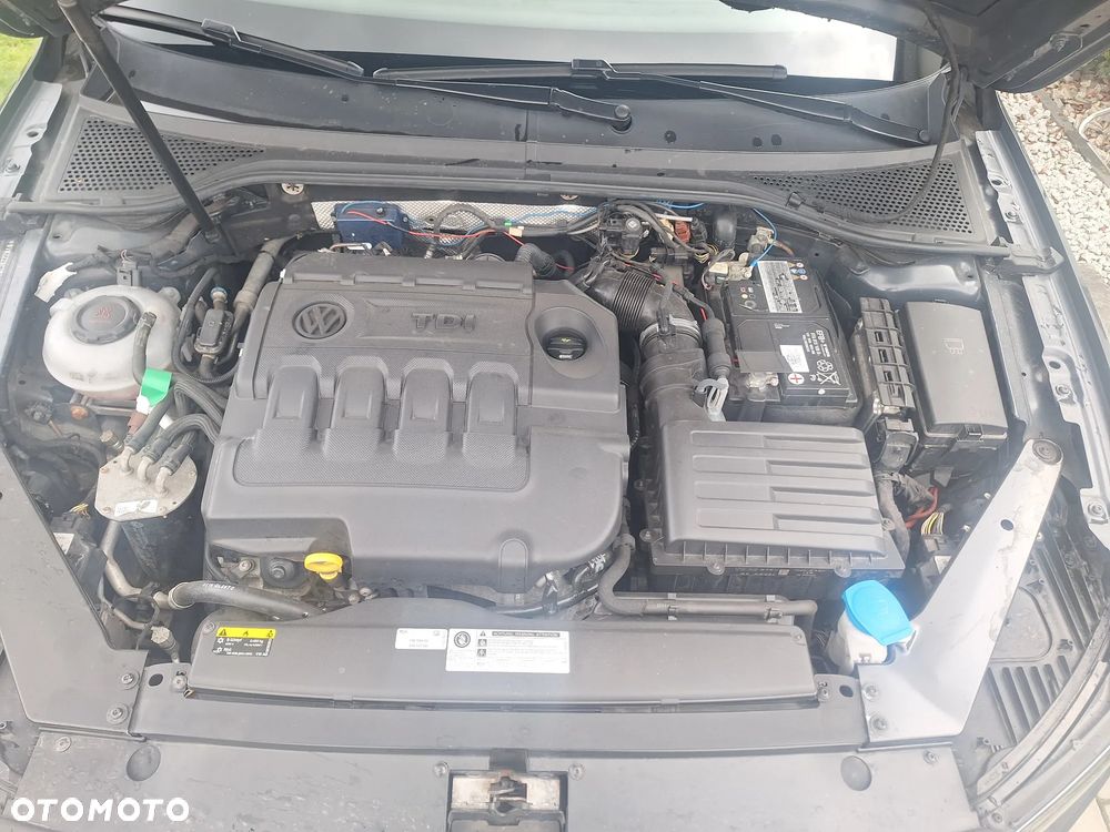 Volkswagen Passat - 21