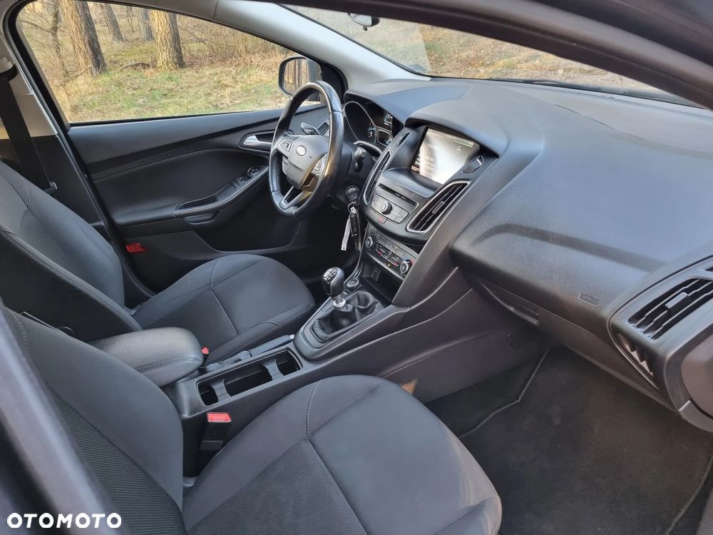 Ford Focus 1.0 EcoBoost Edition - 5