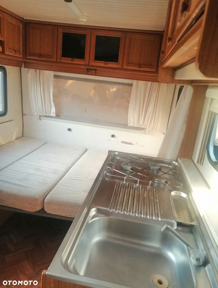 Hobby 370 De Luxe - 9