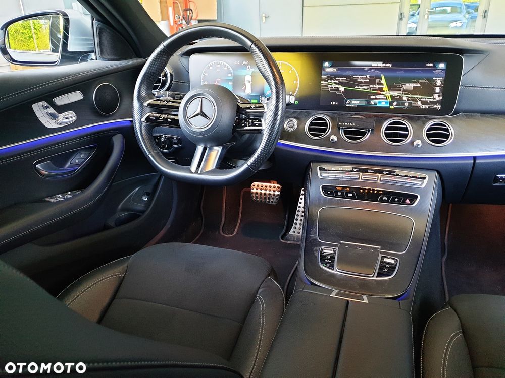 Mercedes-Benz Klasa E 220 d 4-Matic Business Edition - 17