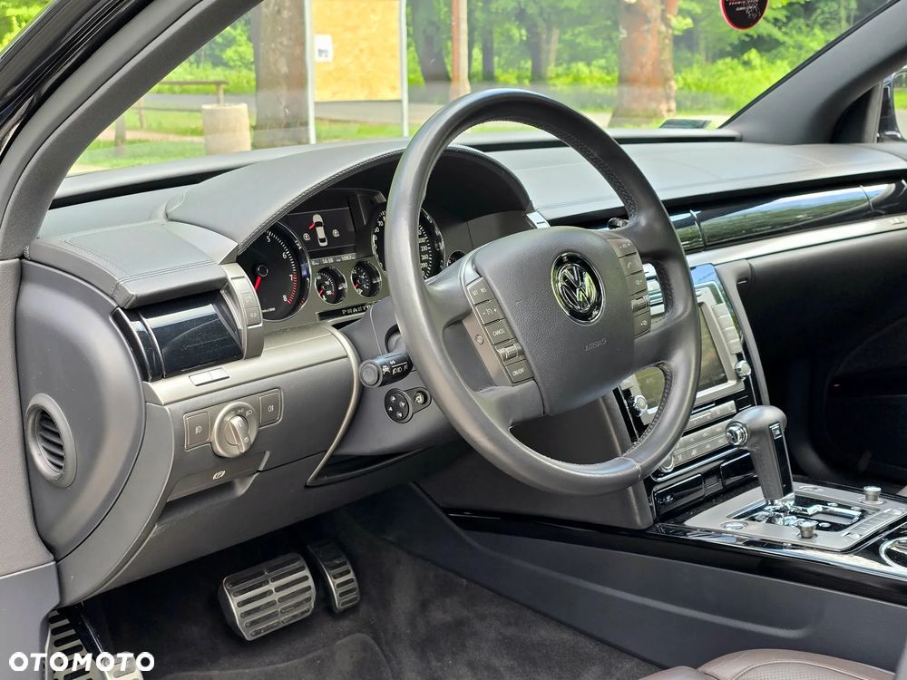 Volkswagen Phaeton 4.2 V8 4MOTION Automatik (5 Sitzer) - 14