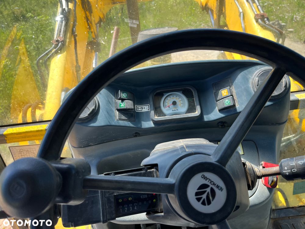 New Holland LB 115B - 7