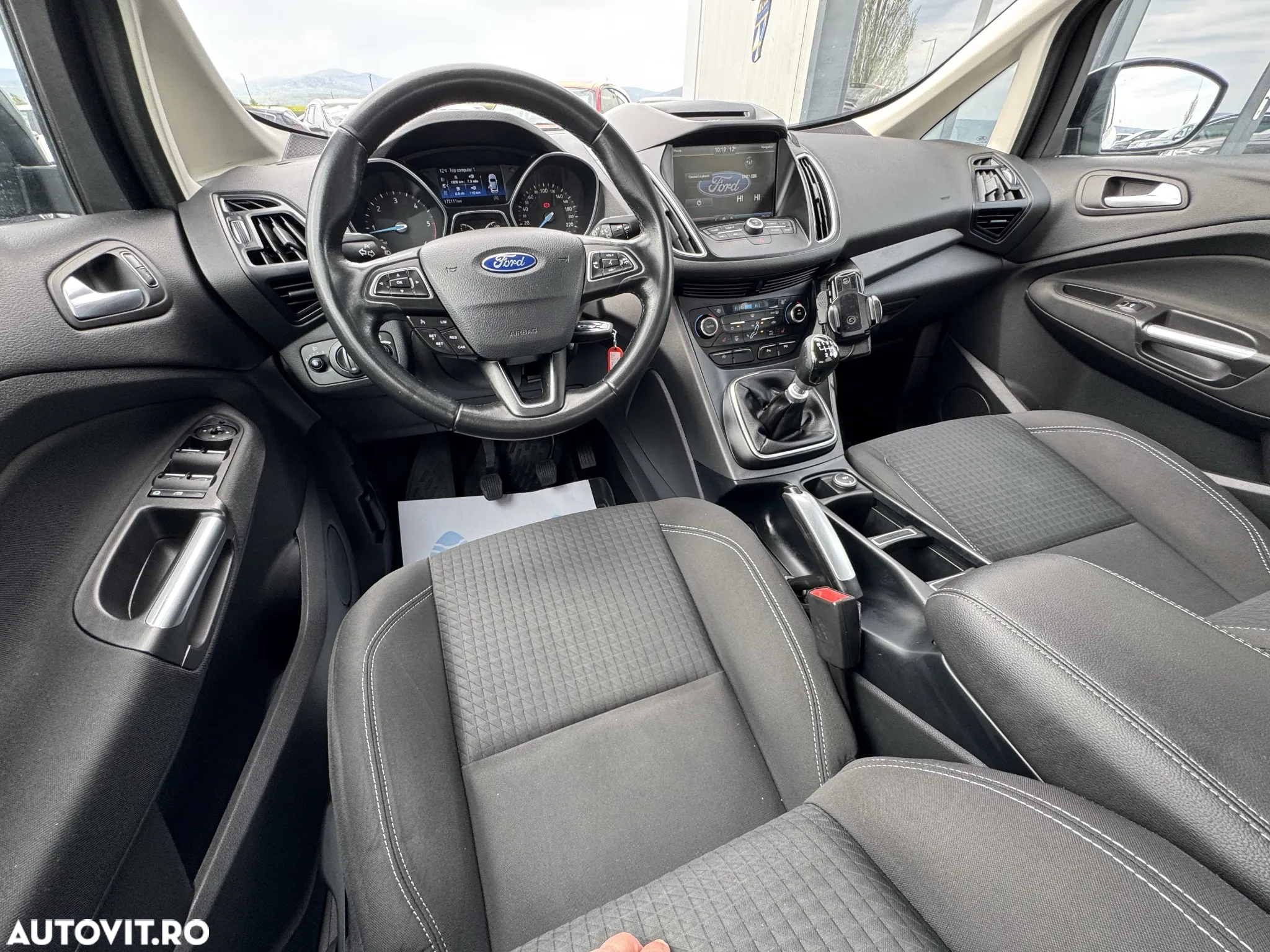 Ford Grand C-Max 1.5 TDCi Titanium - 26