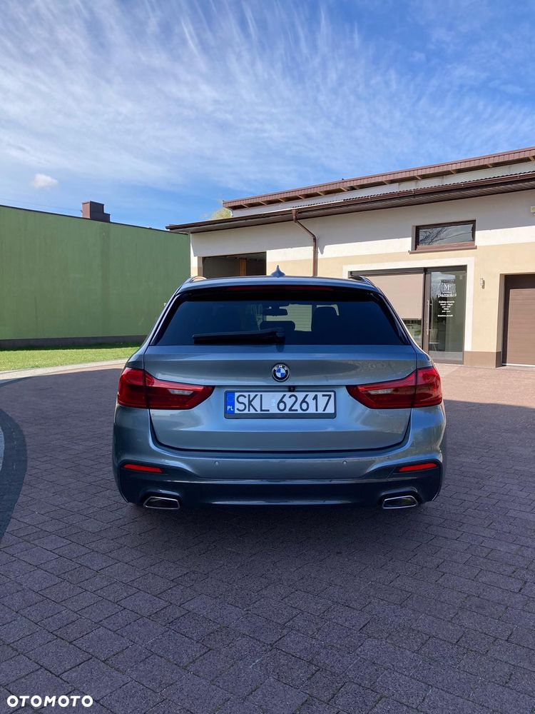 BMW Seria 5 520d M Sport - 11