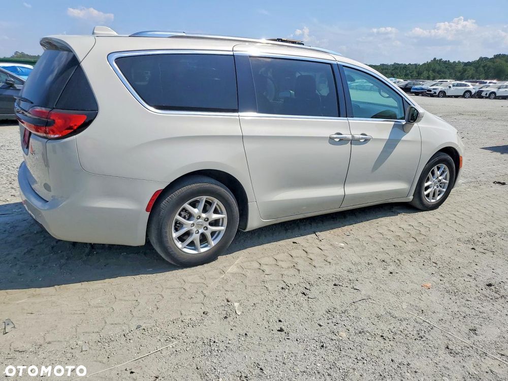 Chrysler Pacifica - 7