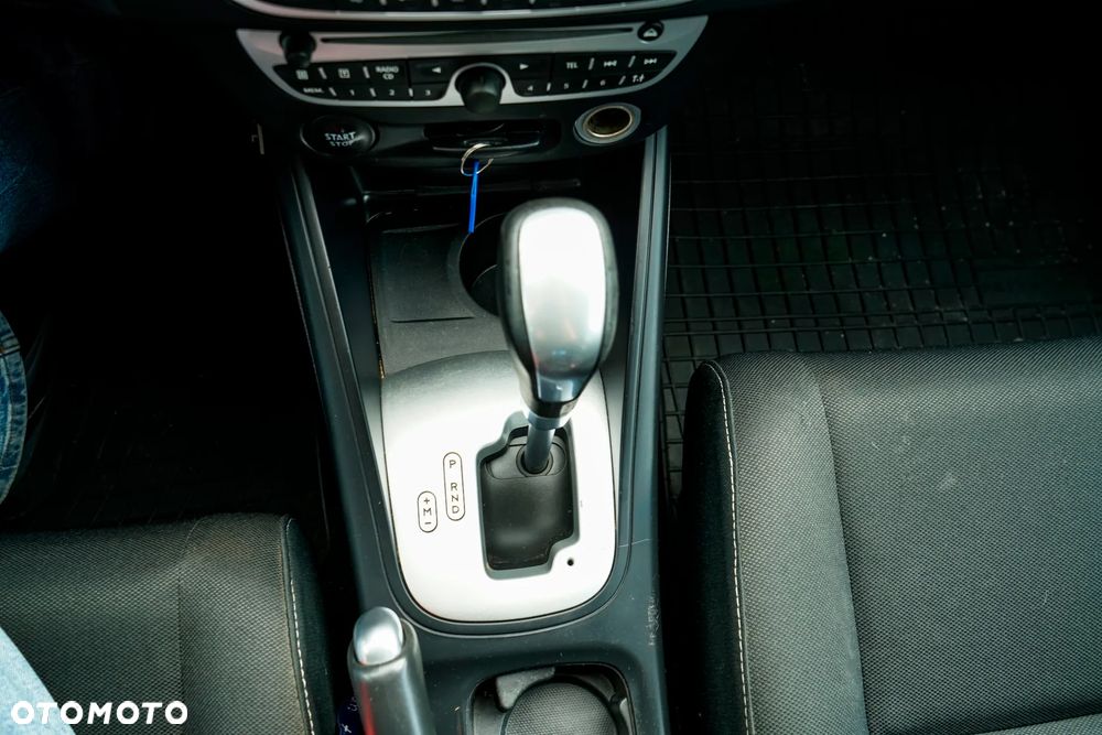 Renault Megane - 25