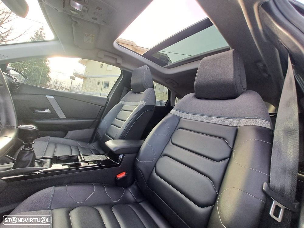 Citroën C4 1.2 PureTech Shine - 10