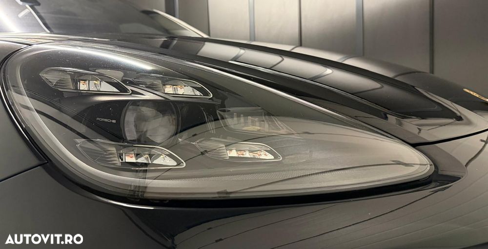 Porsche Cayenne Tiptronic S Platinum Edition - 17