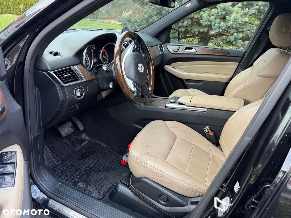 Mercedes-Benz ML - 9