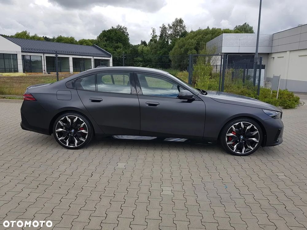 BMW Seria 5 540d xDrive mHEV M Sport - 3