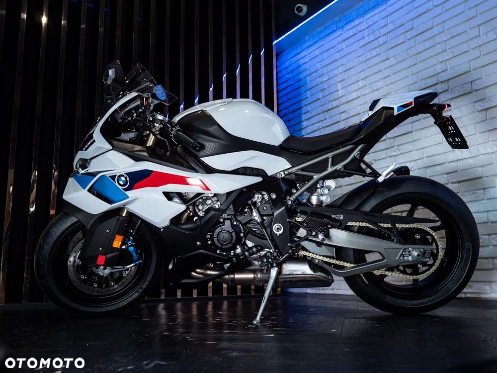 BMW S - 2