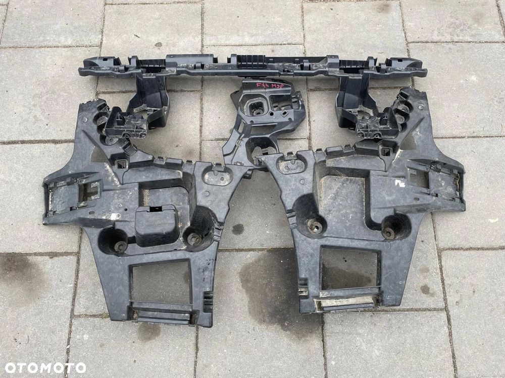 ŚLIZGI MOCOWANIE ZDERZAKA TYŁ BMW 2 GRAN COUPE F44 - 1