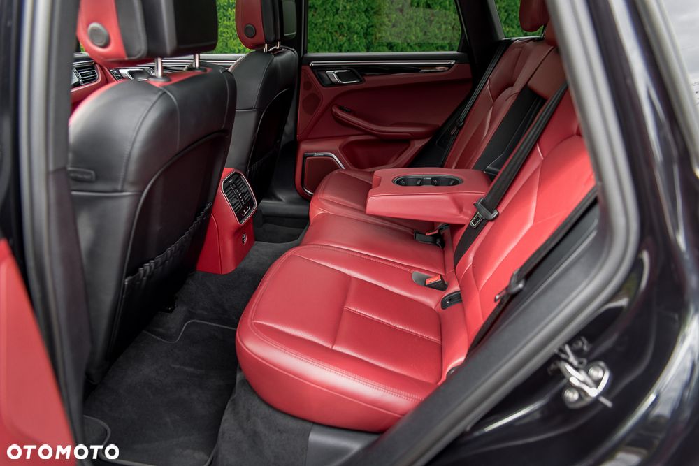 Porsche Macan GTS PDK - 39