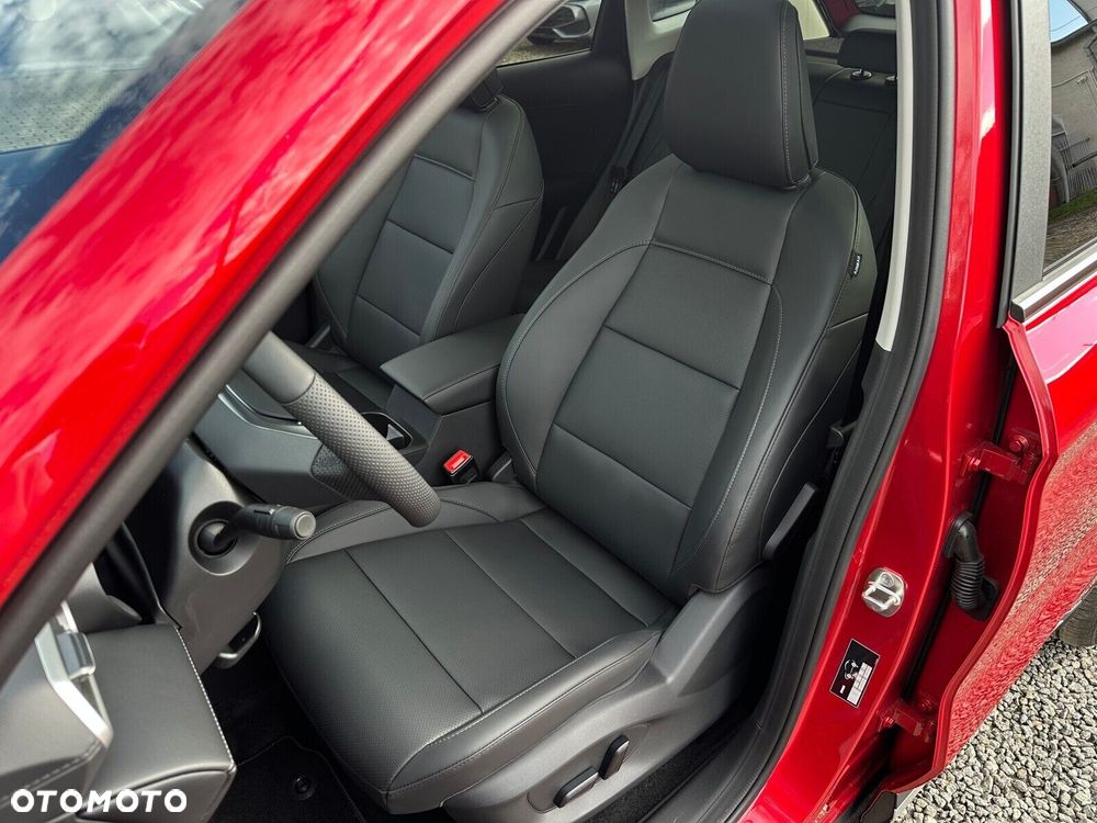 MG ZS Hybrid+ - 12