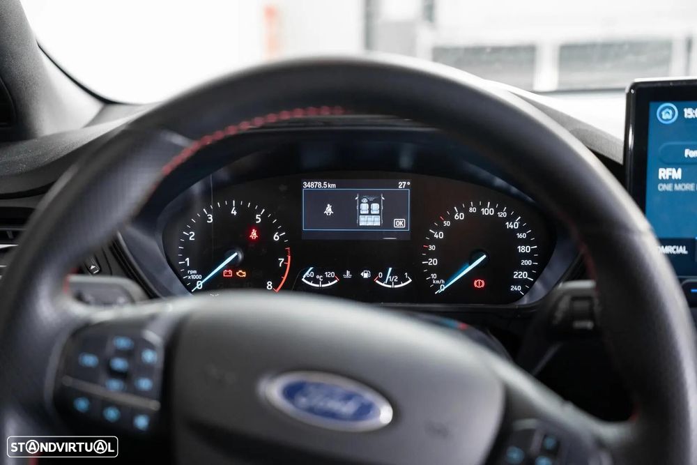 Ford Focus 1.0 EcoBoost MHEV ST-Line - 12
