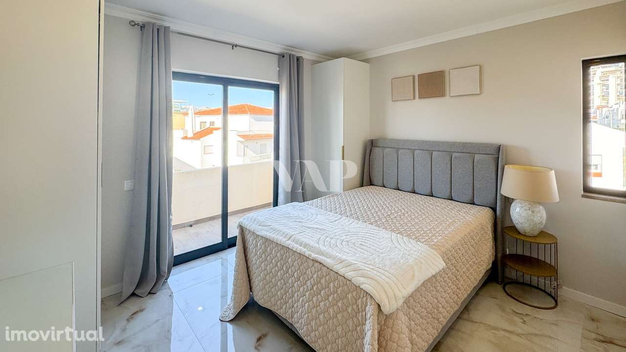 Apartamento T2 Renovado com Varanda em Montechoro, a Minutos da Praia - Grande imagem: 4/26