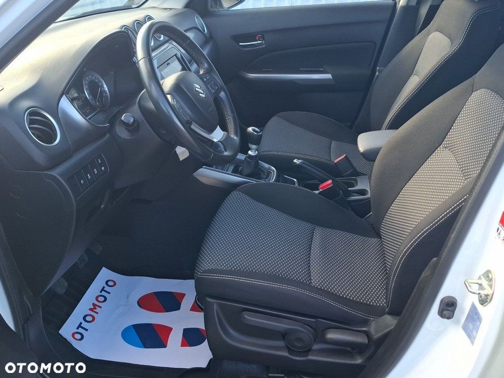 Suzuki Vitara - 11