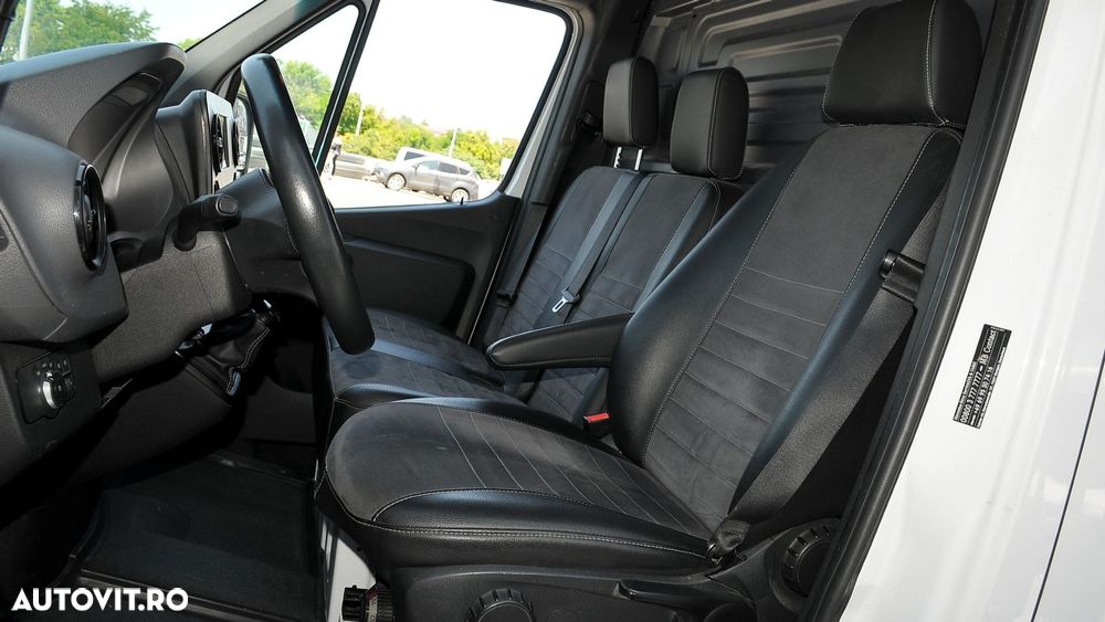 Mercedes-Benz Sprinter - 11