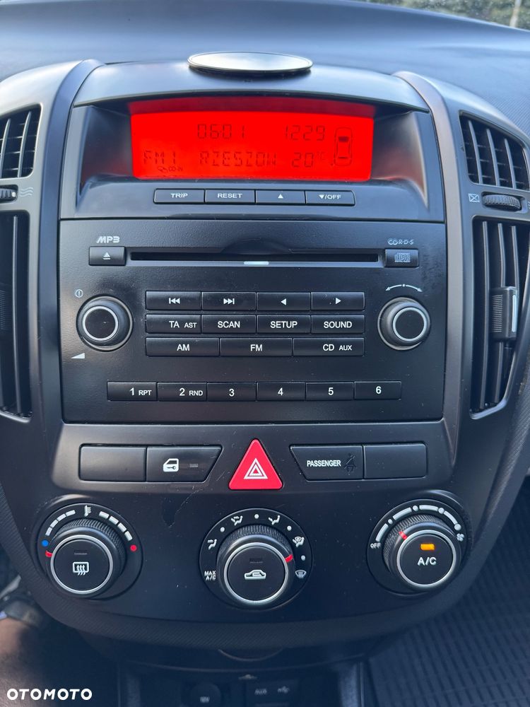 Kia Ceed Cee'd 1.4 Comfort - 19