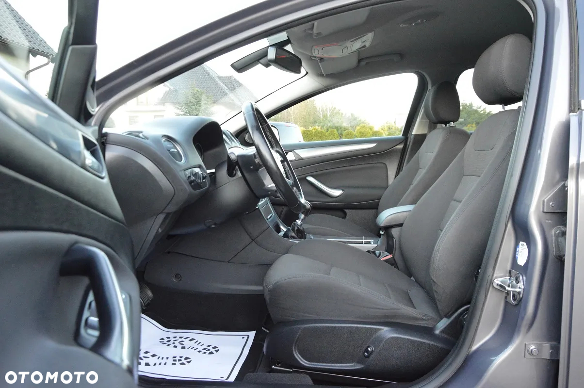 Ford Mondeo 2.0 TDCi Titanium - 20