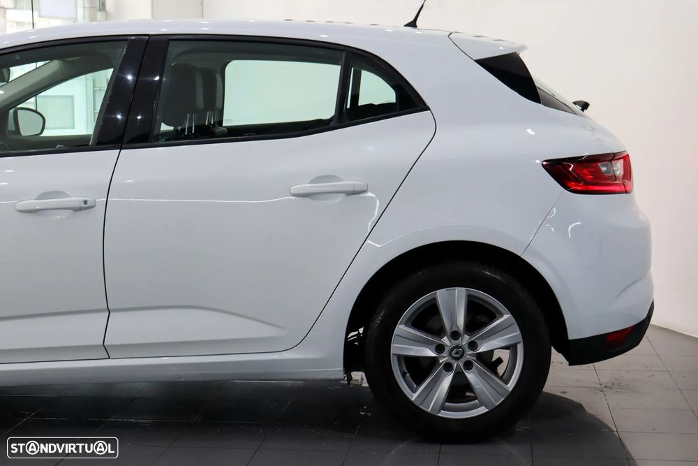 Renault MEGANE 4 - 5