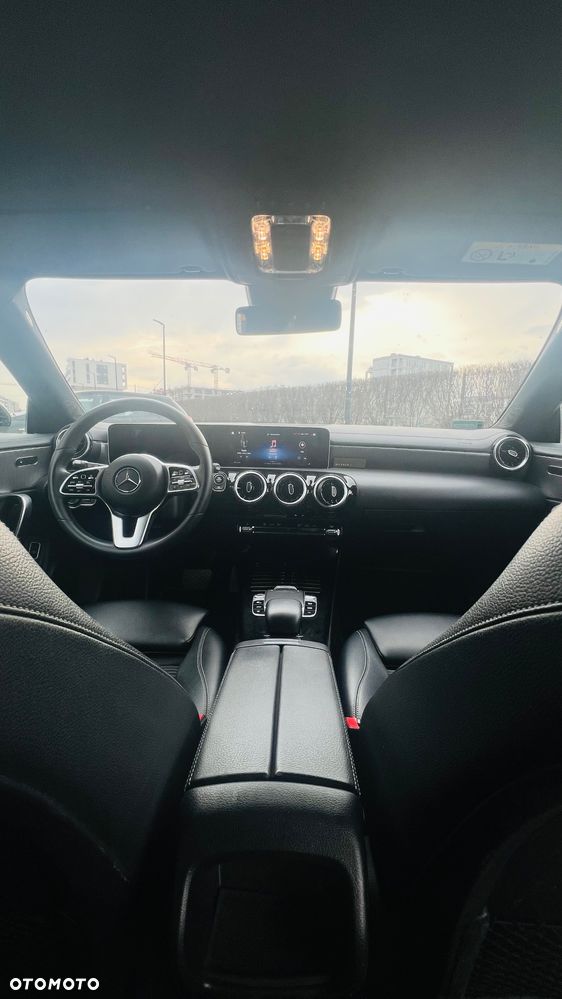 Mercedes-Benz CLA 180 7G-DCT - 14