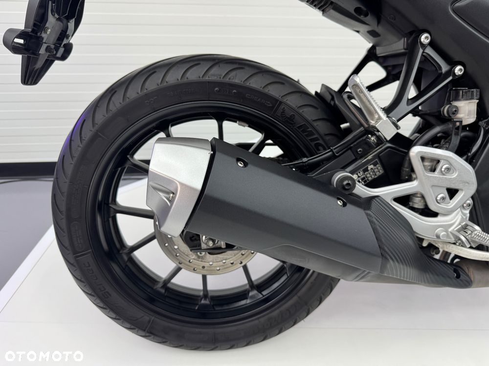 Yamaha MT - 17