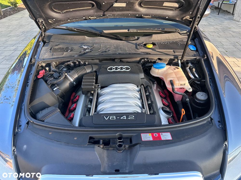 Audi A6 Avant 4.2 quattro tiptronic - 38