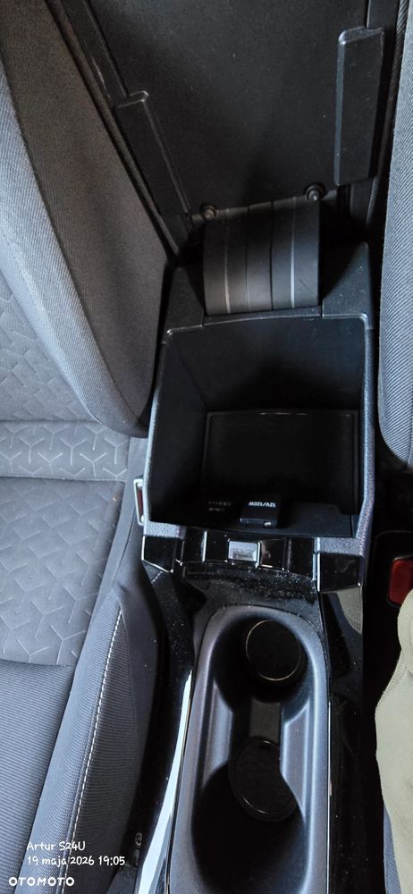Toyota Corolla 1.8 Hybrid Comfort - 7