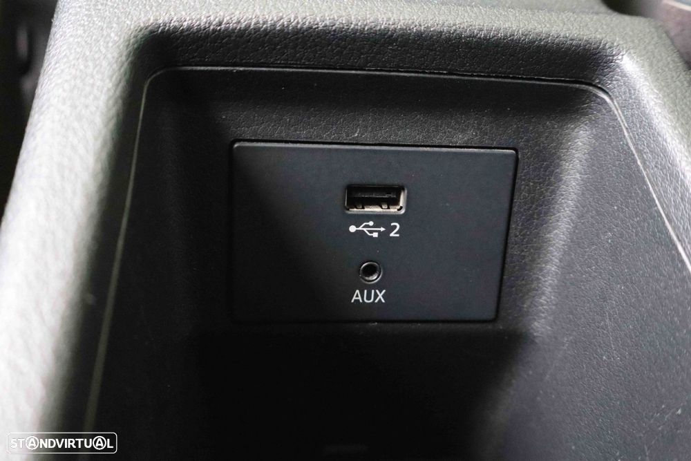 Audi Q2 1.6 TDI Design - 38