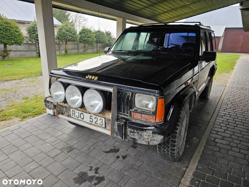 Jeep Cherokee - 2