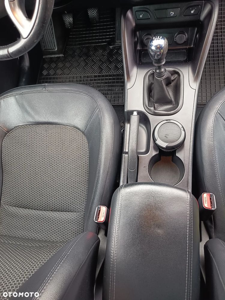 Hyundai ix35 1.6 GDI Style 2WD - 18