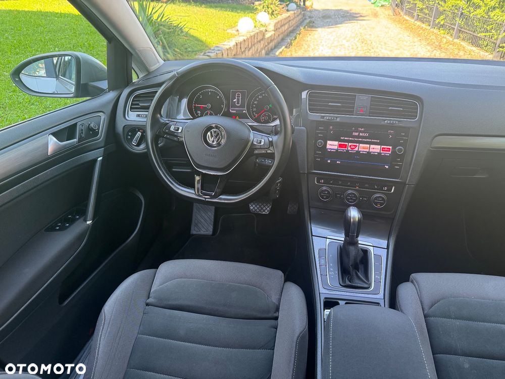 Volkswagen Golf 1.6 TDI (BlueMotion Technology) DSG Trendline - 24