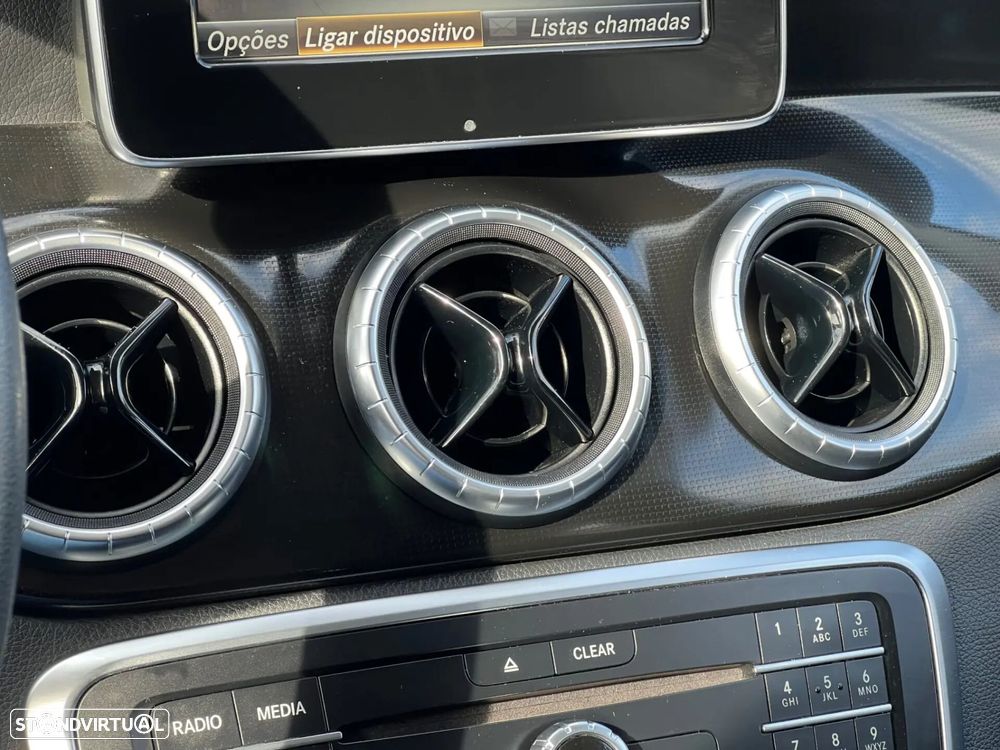 Mercedes-Benz CLA 180 - 18