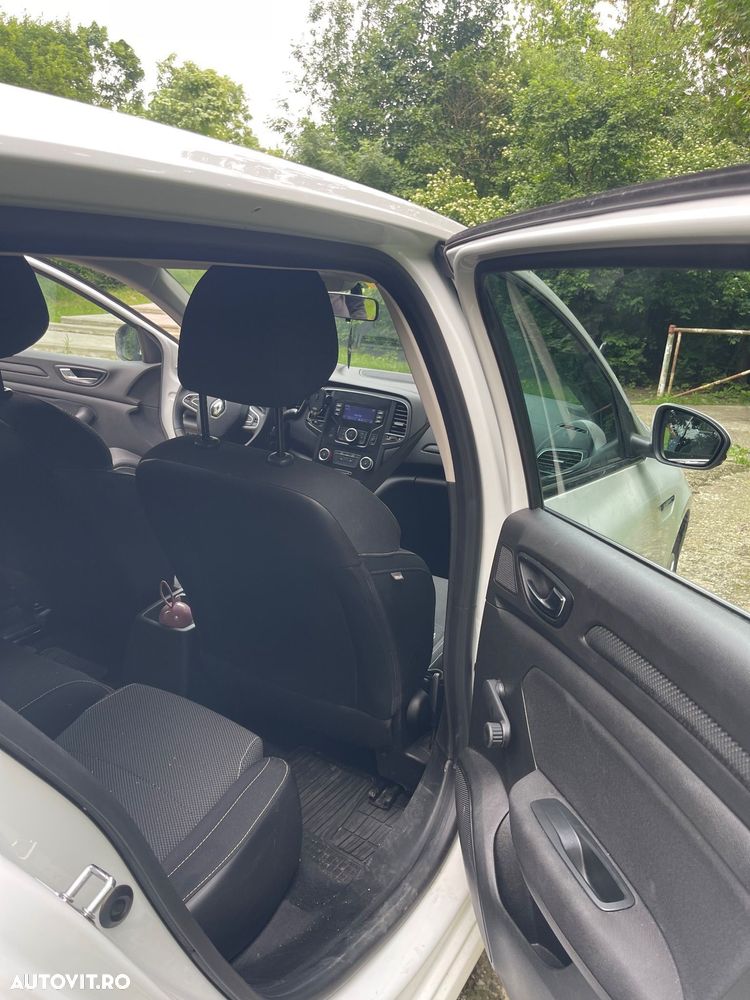 Renault Megane - 13
