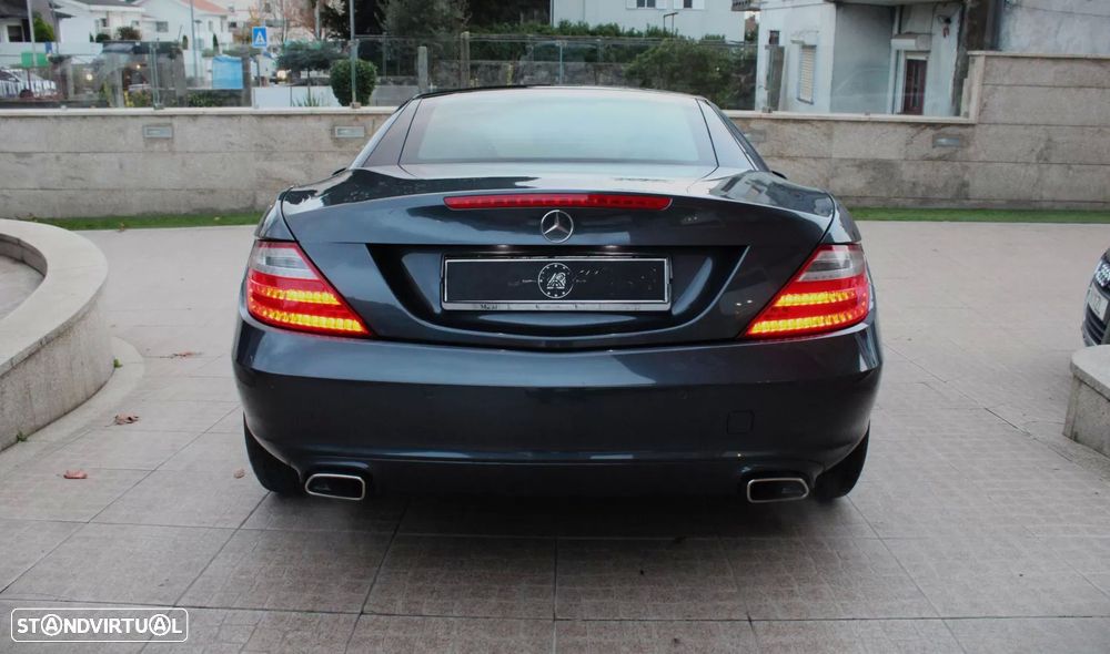 Mercedes-Benz SLK 200 (BlueEFFICIENCY) 7G-TRONIC - 27