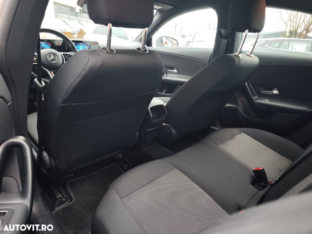 Mercedes-Benz CLA 200 7G-DCT - 13