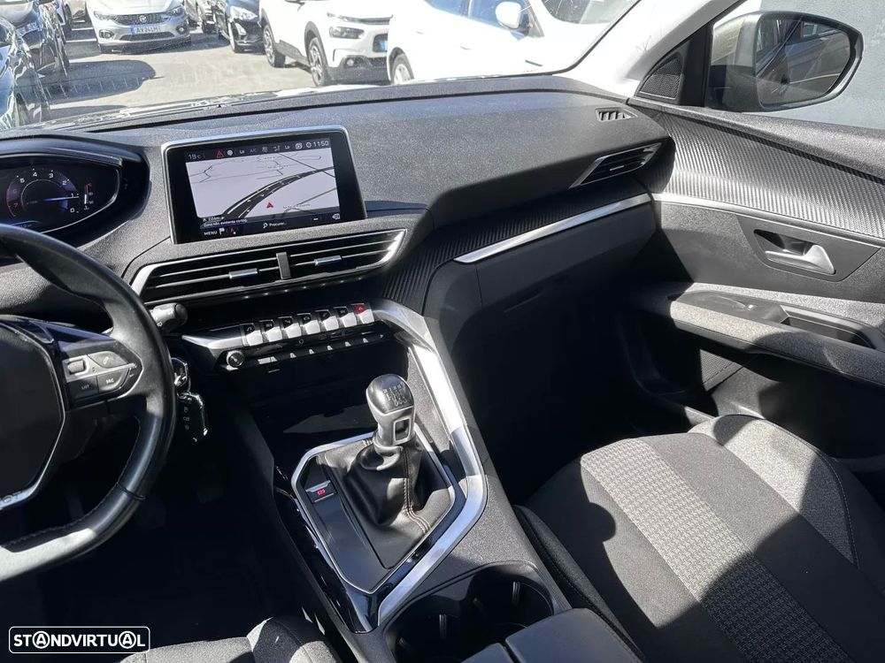 Peugeot 3008 1.2 PureTech Allure Pack - 30