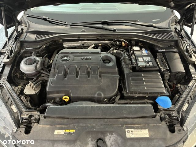 Skoda Superb 2.0 TDI DSG Ambition - 28