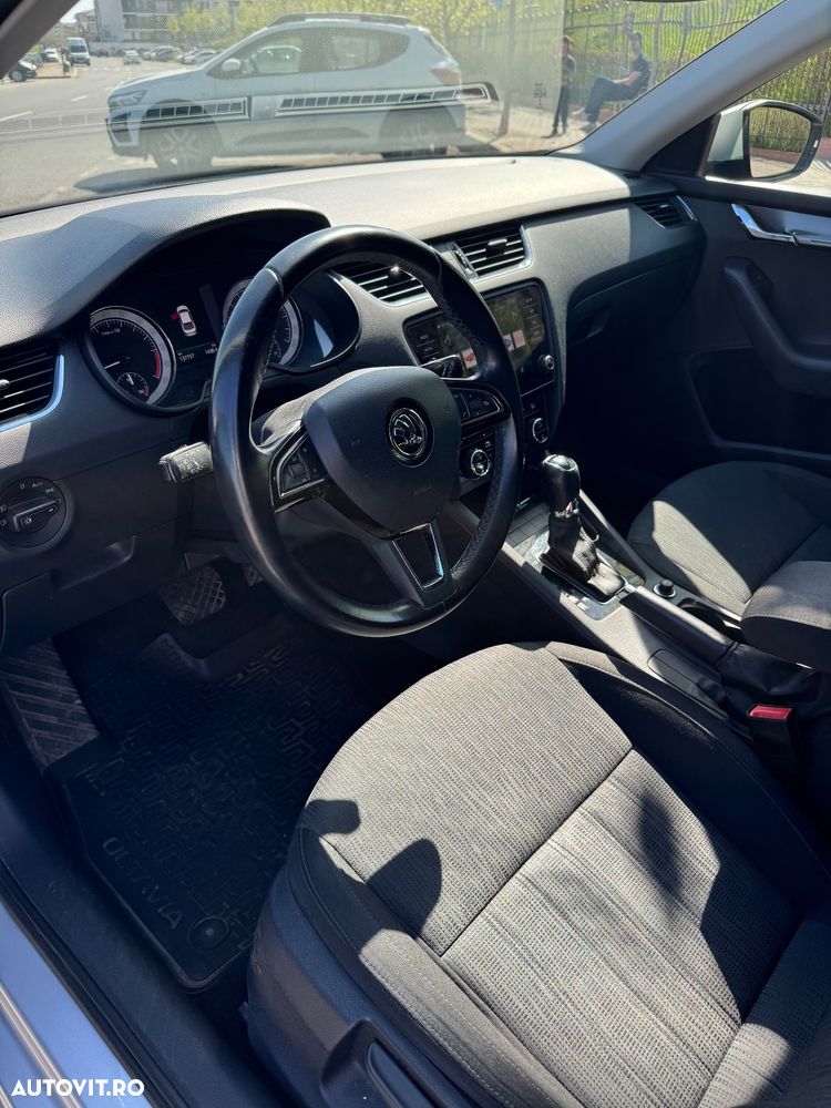 Skoda Octavia 1.6 TDI DSG Style - 8